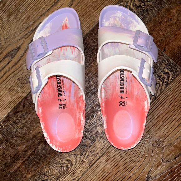 Like new, worn 2 times. Super comfy, cute and versatile. Waterproof,  Tie Dye - Picture 3 of 4